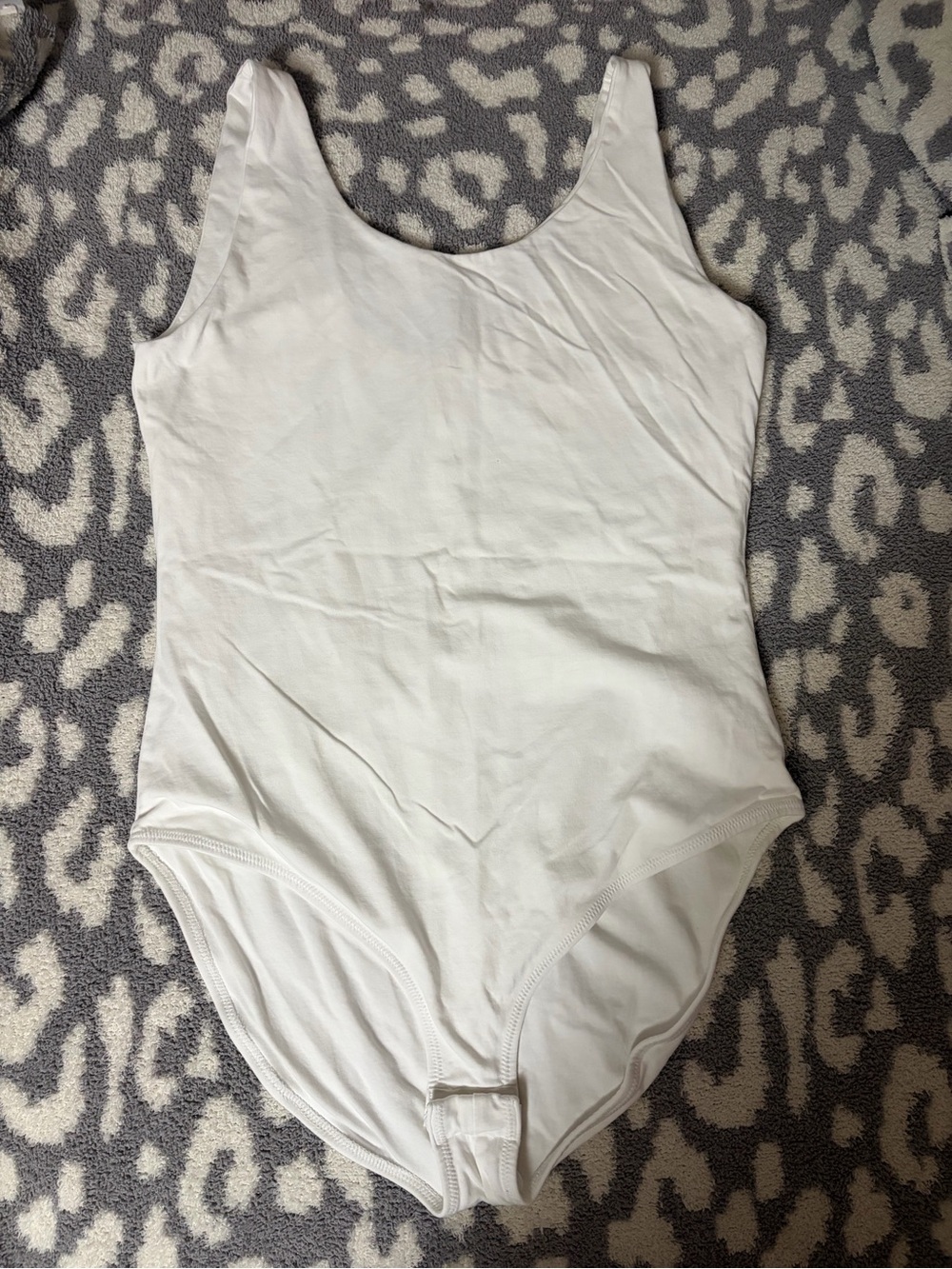 Pact scoop next tank bodysuits - 2 pack (White & Tan) - Picture 4 of 10